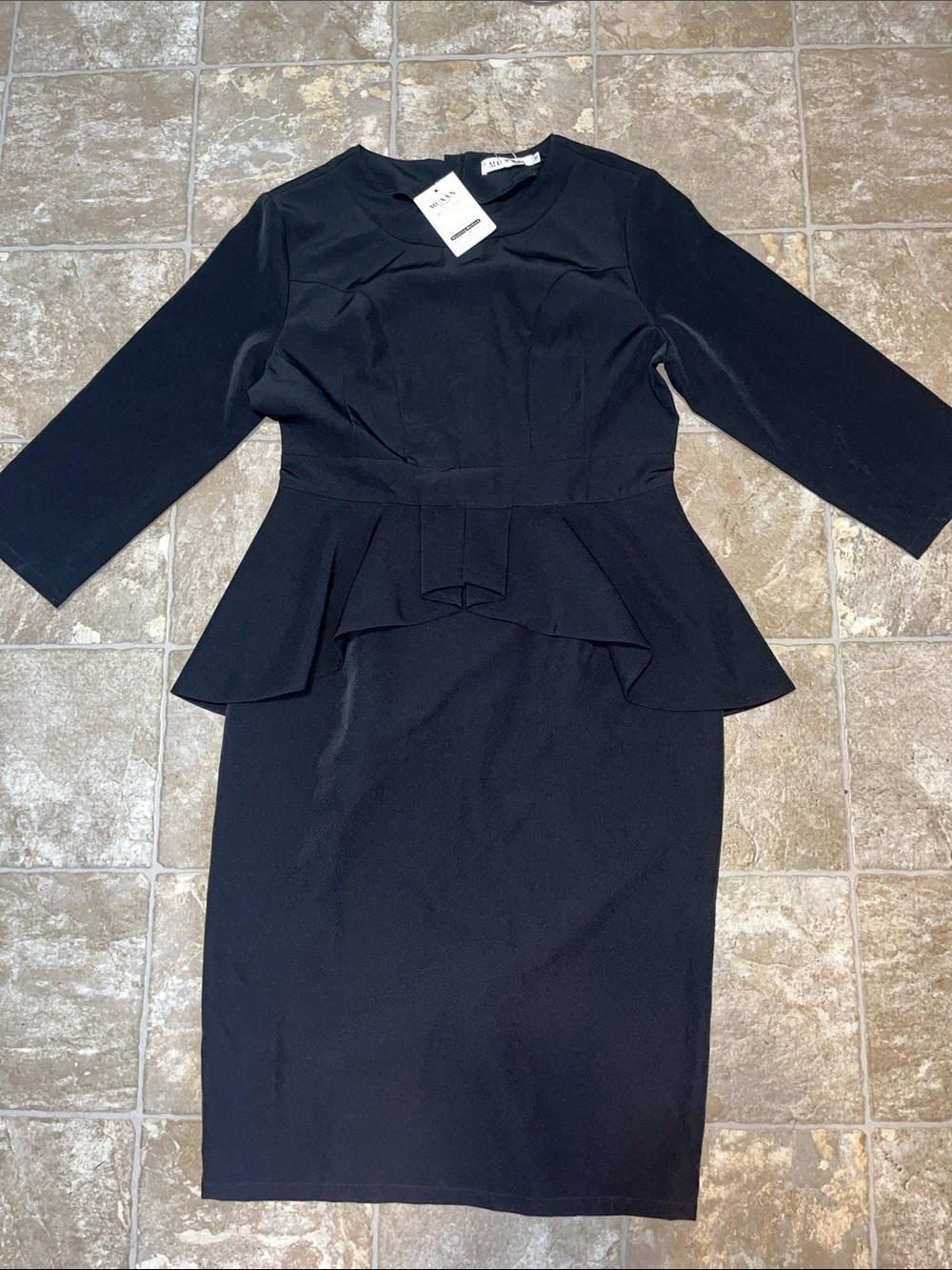 NWT Muxxn Women’s Black Long-Sleeve Peplum Sheath Dress